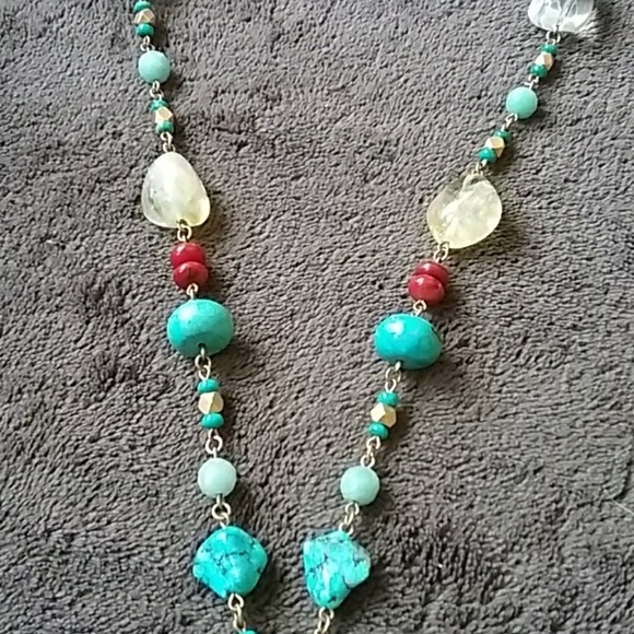 Turquoise and Stones Necklace - Picture 4 of 5